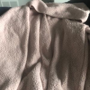 soft light jacket w/ pockets